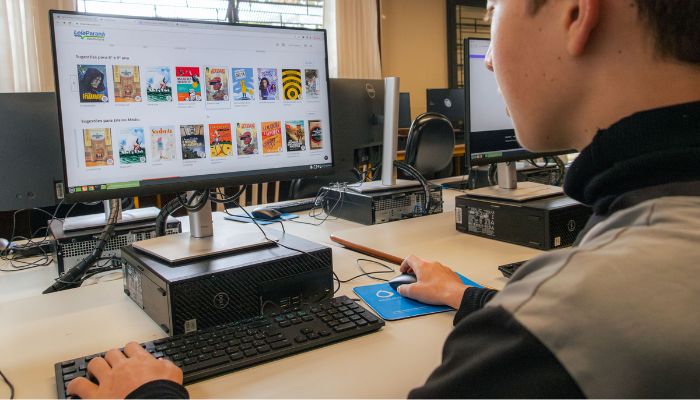  Com educação digital integrada ao currículo, Paraná se antecipa às diretrizes nacionais 